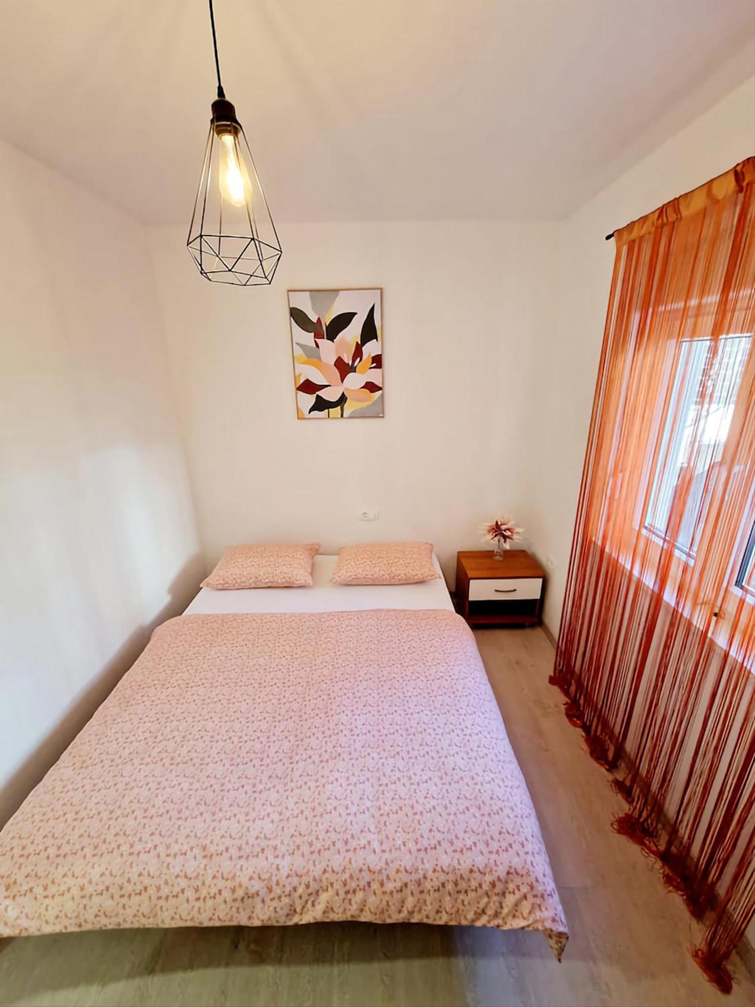 2 Bedroom Apartment Ljubica Sinj Luaran gambar